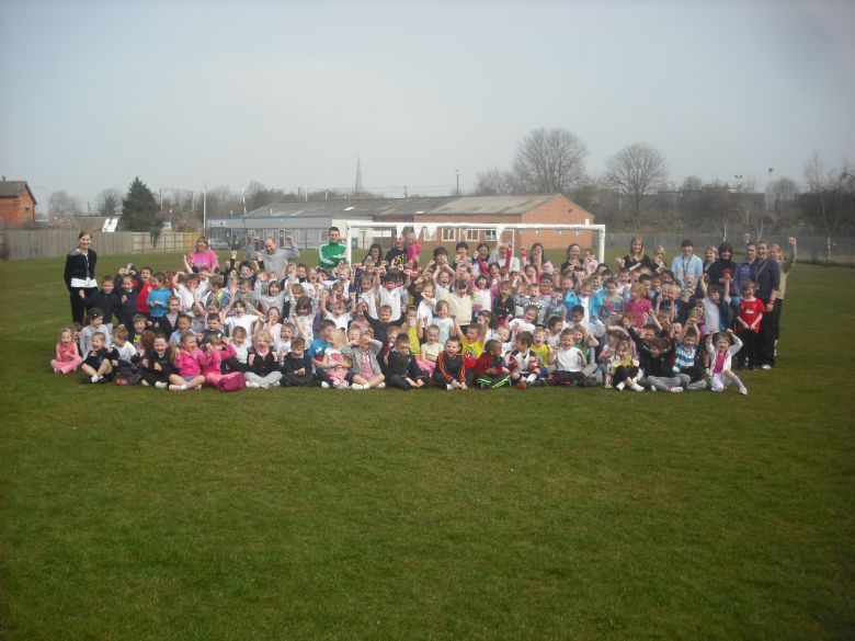  FS/KS1 do their Sport Relief Mile